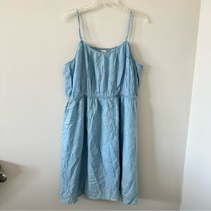 Gap chambray blue dress